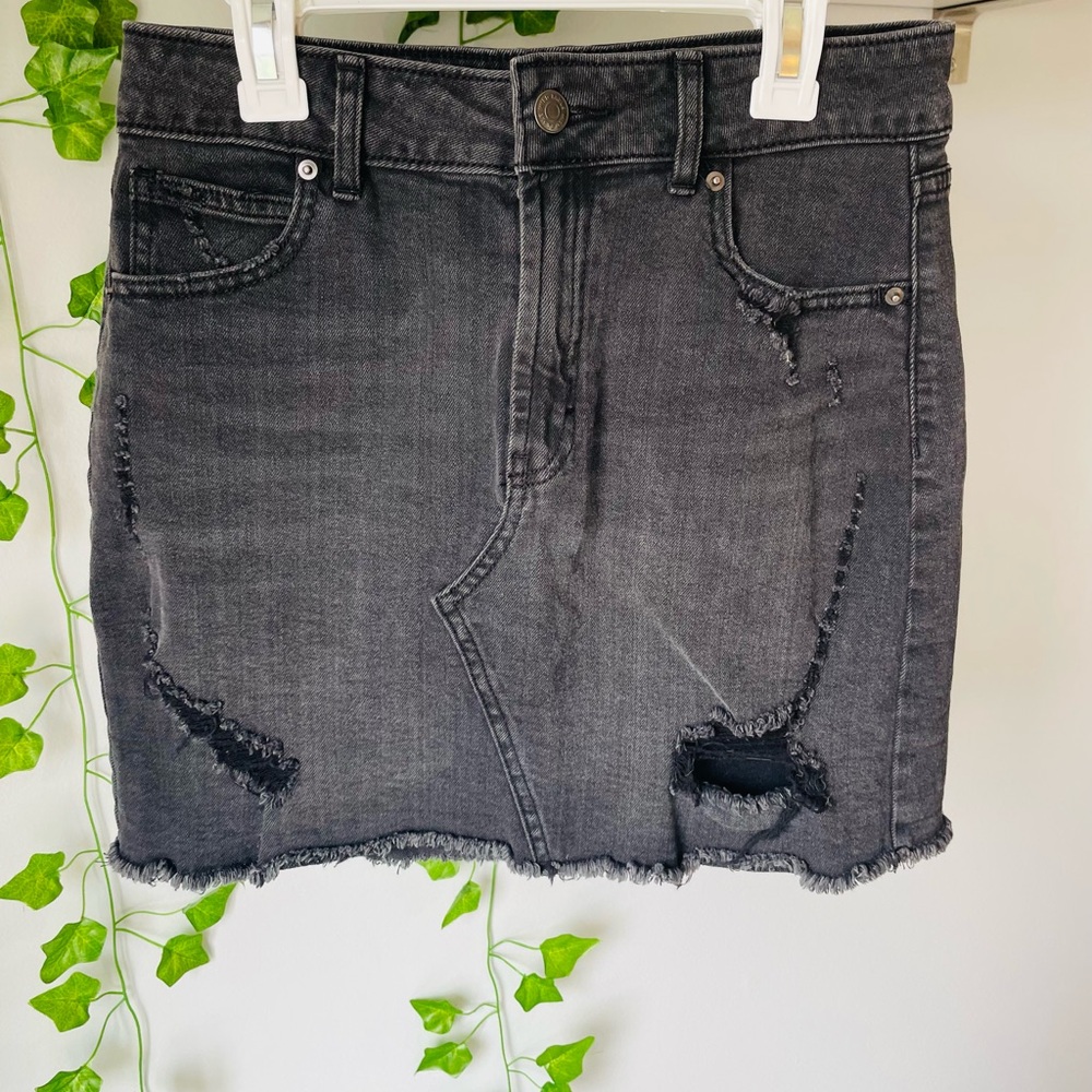 Stylish Black Denim Skirt